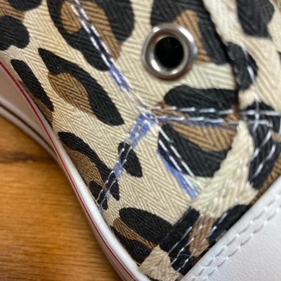 Wedges Converse-Style leopard print shoes - Picture 3 of 7